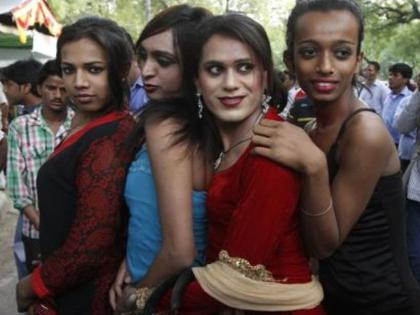  Transgenders have the right to live on dignity | ट्रान्सजेंडर्सना हवा सन्मानाने जगण्याचा हक्क