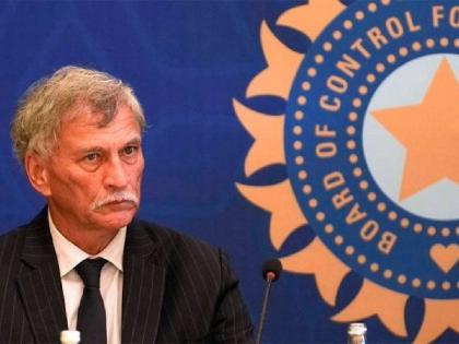 Travelling to Pakistan not BCCI's call, government will decide says that bcci president roger binny | BCCI vs PCB: पाकिस्तानला जायचं की नाही ते BCCI नाही तर भारत सरकार ठरवतं - रॉजर बिन्नी