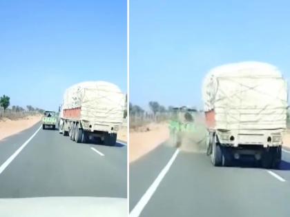 live video of horrific accident surfaced truck hit the tractor on the middle road | भीषण! ट्रकची ट्रॅक्टरला मागून जोरदार धडक; ट्रॅक्टर उलटला; LIVE अपघात कॅमेऱ्यात कैद