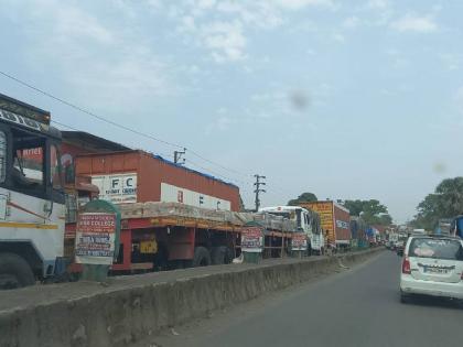 Massive traffic jam in Bhiwandi; Queue up to five kilometers of vehicles | भिवंडीत प्रचंड वाहतूक कोंडी; वाहनांच्या पाच किलोमीटर पर्यंत रांगा