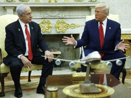 Donald Trump is very angry with Israeli Prime Minister Benjamin Netanyahu, used abusive language over attack on qatar hamas | 'ते त्रास देतायेत...!'; इस्रायलचे पंतप्रधान बेंजामिन नेतन्याहूंवर डोनाल्ड ट्रम्प प्रचंड नाराज, अपशब्द वापरले!
