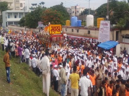 Sant Tukaram Maharaj palkhi from yavat to varvand | Ashadhi Wari 2022: यवतमधून संत तुकाराम महाराजांची पालखी वरवंडकडे मार्गस्थ