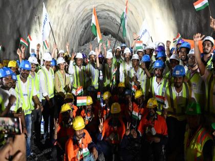 Mumbai to Ahmedabad in just two hours...; Work on five km long tunnel of bullet train completed | मुंबई ते अहमदाबाद केवळ दोन तासांत...; बुलेट ट्रेनच्या पाच किमी लांबीच्या बोगद्याचे काम पूर्ण Mumbai to Ahmedabad in just two hours...; Work on five km long tunnel of bullet train completed | मुंबई ते अहमदाबाद केवळ दोन तासांत...; बुलेट ट्रेनच्या पाच किमी लांबीच्या बोगद्याचे काम पूर्ण