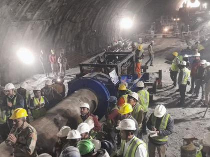 uttarkashi tunnel expert arnold dix amid rescue operation we will bring laborers back home safely | "आम्ही 41 मजुरांना सुखरूप घरी परत आणू"; रेस्क्यू ऑपरेशनदरम्यान टनल एक्सपर्टचा निर्धार