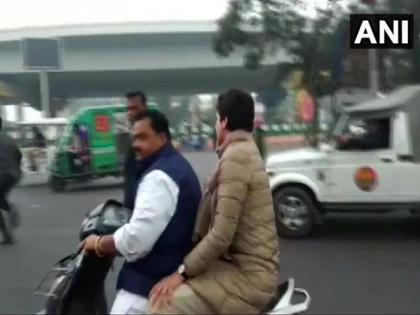 Congress Worker, Who Gave Lift to Priyanka Gandhi Vadra on Two-Wheeler, Challaned Rs 6100 for Not Wearing Helmet | प्रियंका गांधींना स्कूटीवरून नेणाऱ्या माजी आमदारावर वाहतूक पोलिसांची कारवाई