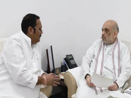 A National Memorial of Shivaji Maharaj should be erected in Delhi mp Udayanraje Bhosale met Amit Shah | शिवाजी महाराजांचे दिल्लीत राष्ट्रीय स्मारक उभारावे; उदयनराजेंनी घेतली अमित शहांची भेट