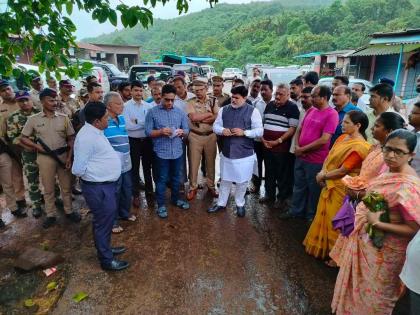 Guardian Minister Uday Samanta's visit to Chanderai flood victims; Shopkeepers, tapri holders will get compensation | चांदेराईतील पूरग्रस्तांची पालकमंत्री उदय सामंतांची भेट; दुकानदार, टपरीधारकांना मिळणार भरपाई