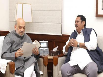 There should be a strict punishment law for contempt of great men Udayanraje Bhosale demand to the Union Home Minister | महापुरुषांच्या अवमानाबाबत कडक शिक्षेचा कायदा करावा, उदयनराजे भोसले यांची केंद्रीय गृहमंत्र्यांकडे मागणी