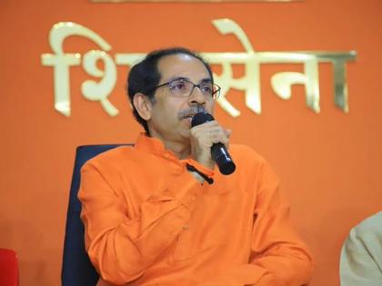 Uddhav Thackeray: The challenge of maintaining the party, how to keep the bow and arrow? Uddhav Thackeray will speak at 2 pm, the attention of the entire state | Uddhav Thackeray: पक्ष टिकवण्याचं आव्हान, कसा राखणार धनुष्यबाण? उद्धव ठाकरे दुपारी २ वाजता सांगणार, संपूर्ण राज्याचं लक्ष