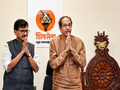 sanjay raut big claims that shiv sena uddhav thackeray will return as cm of maha vikas aghadi | “११ कोटी जनतेचे लाडके नेते उद्धव ठाकरेंकडे पुन्हा राज्याची सूत्रे, मुख्यमंत्री...”: संजय राऊत