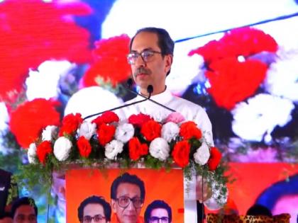 shiv sena leader uddhav thackeray targets bjp devendra fadnavis ajit pawar hingoli rally | "त्यांच्यात सगळे आता आयाराम, मला भाजपच्या कार्यकर्त्यांची दया येते," उद्धव ठाकरेंचा टोला