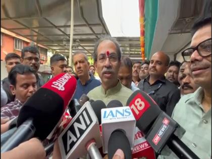 उद्धव ठाकरेंनी घेतली संजय राऊतांची भेट, केली तब्येतीची विचारपूस; म्हणाले, “आता लवकरच...”  - Marathi News | uddhav thackeray meet sanjay raut at home and inquired about his health | Latest politics News at Lokmat.com