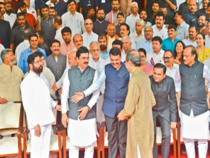 Uddhavji, you have scope to come to power; Fadnavis' 'offer', funny argument in Vidhan Sabha | उद्धवजी, तुम्हाला सत्तेत येण्याचा स्कोप; फडणवीस यांची ‘ऑफर’, विधानभवनात रंगली जोरदार टोलेबाजी Uddhavji, you have scope to come to power; Fadnavis' 'offer', funny argument in Vidhan Sabha | उद्धवजी, तुम्हाला सत्तेत येण्याचा स्कोप; फडणवीस यांची ‘ऑफर’, विधानभवनात रंगली जोरदार टोलेबाजी