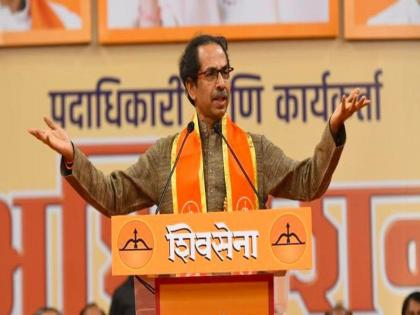 Shiv Sena independent organization; Next year become CM of Shivsena | युती असली तरी शिवसेना स्वतंत्र संघटना; पुढील वर्षी मुख्यमंत्री शिवसेनेचाच 