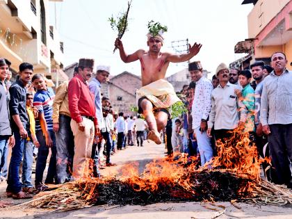 Kolhapur: Various religious programs including Udva, Divya Harappan, Magnificent Pish procession | कोल्हापूर : उदगांवात दिवा काढणी, भव्य पिशे मिरवणुकीसह विविध धार्मिक कार्यक्रम 