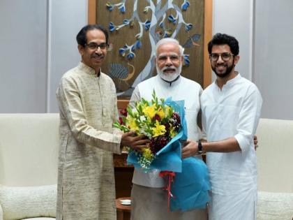 CM Uddhav Thackeray meets Prime Minister Narendra Modi! | मुख्यमंत्री उद्धव ठाकरेंनी घेतली पंतप्रधान नरेंद्र मोदींची भेट!