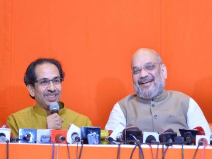 Alliance Mathematics! The Shiv Sena will get the Deputy Chief Minister or the equivalent minister for 5 years | युतीचं गणित ! शिवसेनेला 5 वर्षे उपमुख्यमंत्रीपद अन् समसमान मंत्रिपदे मिळणार