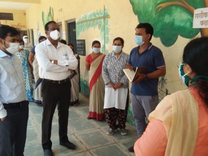 Accelerate vaccination in coordination with health teams and gram panchayats | आरोग्य चमू व ग्रामपंचायतींनी समन्वय ठेवून लसीकरणाची गती वाढवा