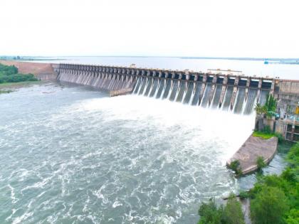 For Pune Solapur Nagar District provides water ujani dam filled 100 percent | Ujani Dam: पुणे, सोलापूर, नगर जिल्ह्यासाठी वरदायिनी असलेले उजनी १०० टक्के भरले