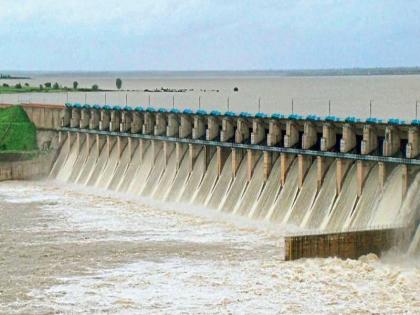 This year 10 days in advance of 50% crossing of Ujani dam | Ujani Dam: उजनी जलाशयाची यंदा १० दिवस अगोदरच 'पन्नाशी' पार