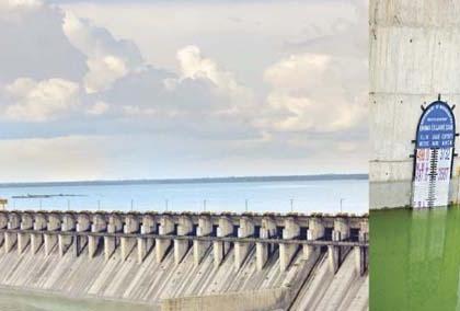 Water level drop; Ujani dam enters Minus ...! | पाणीपातळीत घट; उजनी धरणाचा मायनसमध्ये प्रवेश...!