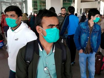 coronavirus 425 Indian students straned abroad | Coronavirus: ४२५ भारतीय विद्यार्थी अडकले परदेशात