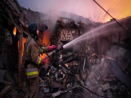 Russia launches another major attack on Ukraine, 11 killed, more than 80 injured; Russian minister also dies | रशियाचा युक्रेनवर पुन्हा मोठा हल्ला, ११ ठार, ८० हून अधिक जखमी; रशियन मंत्र्याचाही मृत्यू Russia launches another major attack on Ukraine, 11 killed, more than 80 injured; Russian minister also dies | रशियाचा युक्रेनवर पुन्हा मोठा हल्ला, ११ ठार, ८० हून अधिक जखमी; रशियन मंत्र्याचाही मृत्यू