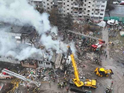Ukraine's major action, air strike on Russia; 41 fighter jets destroyed | युक्रेनची मोठी कारवाई, रशियावर केला एअर स्ट्राईक; उद्ध्वस्त केली ४१ लढाऊ विमाने Ukraine's major action, air strike on Russia; 41 fighter jets destroyed | युक्रेनची मोठी कारवाई, रशियावर केला एअर स्ट्राईक; उद्ध्वस्त केली ४१ लढाऊ विमाने