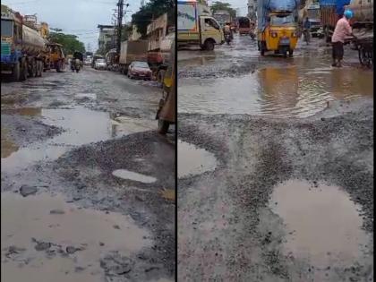 Ulhasnagar dolphin road through pothole video viral | उल्हासनगर डॉल्फिन रस्ता खड्ड्यातून, व्हायरल व्हिडिओची चर्चा, महापालिकेचे पितळ उघडे