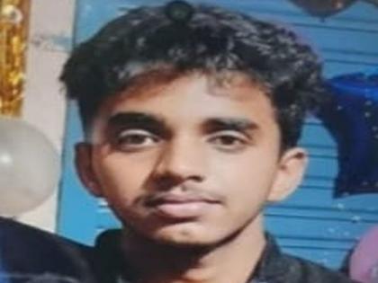 A young man died of electrocution while putting plastic sheeting on the roof of his house in Ulhasnagar. | उल्हासनगरमध्ये घराच्या छतावर प्लास्टिक कपडा टाकत असताना विजेचा धक्का बसून तरुणाचा मृत्यू