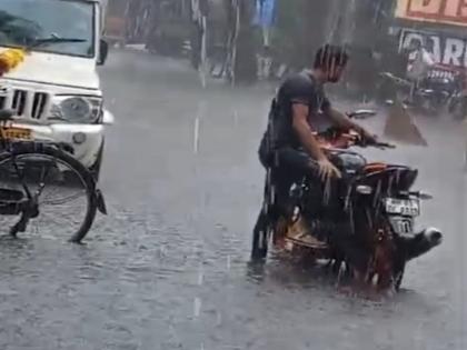 Incessant rain in Ulhasnagar drain cleaning burden water accumulated in many places | उल्हासनगरात संततधार पाऊस, नालेसफाईचा बोजवारा, अनेक ठिकाणी साचले पाणी