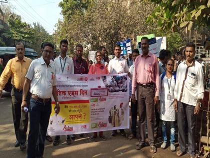 Rally on World AIDS Day in Ulhasnagar | उल्हासनगरात जागतिक एड्स दिन व आत्महत्या जनजागृती निमित्त रॅली