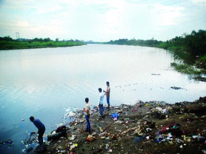 Ulhas river pollution was like after five years! | उल्हास नदीचे प्रदूषण पाच वर्षांनंतरही जैसे थे!