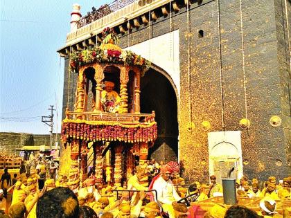  Khaloba-Mhalsa wedding ceremony in Palam of 'Yelkot Yelkot Jai Malhar ...' | ‘येळकोट येळकोट जय मल्हार..’च्या जयघोषात - पालमध्ये खंडोबा-म्हाळसा विवाह सोहळा