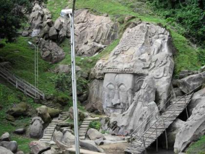 सर्वात रहस्यमय मंदिरांमध्ये 'या' मंदिराचा समावेश, १ कोटी मुर्त्यांपैकी एक कमी का? घ्या जाणून