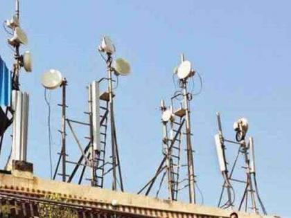 Unauthorized mobile towers; Five crores fined, Notices issued | अनधिकृत माेबाइल टाॅवर; पाच काेटींचा दंड, नाेटिसा जारी