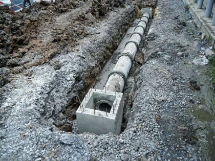 Despite a two-year deadline and a four-year delay, Dharashiv's Rs 208 crore underground sewerage project is still delayed! | दाेन वर्षांची मुदत, चार वर्षे लाेटूनही धाराशिवची २०८ काेटींची भूमिगत गटार योजना रेंगाळलेलीच ! Despite a two-year deadline and a four-year delay, Dharashiv's Rs 208 crore underground sewerage project is still delayed! | दाेन वर्षांची मुदत, चार वर्षे लाेटूनही धाराशिवची २०८ काेटींची भूमिगत गटार योजना रेंगाळलेलीच !