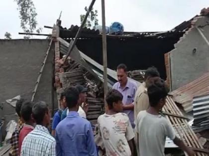 2 people were died in an explosion at a firecracker factory in Amroh Uttar Pradesh | उत्तर प्रदेशमध्ये मोठा अपघात! फटाक्यांच्या कारखान्यात स्फोट, २ जणांचा मृत्यू