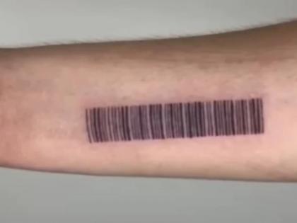 tattoo of barcode made on your hand you will be shocked to hear the reason | अरे देवा! ...म्हणून 'त्याने' आपल्या हातावरच काढला बारकोडचा टॅटू; कारण ऐकून व्हाल हैराण