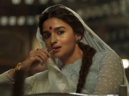 Alia bhatt upcoming gangubai kathiawadi movie teaser release | गंगूबाई काठियावाडीचा दमदार टीझर रिलीज, आलिया भटचा नवा अवतार पाहून चाहते झाले अवाक्