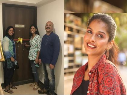 swarajya saudamini tararani fame swarda thigale new home in mumbai | Swarda Thigale :  ‘स्वराज्य सौदामिनी ताराराणी’ फेम स्वरदा ठिगळेनं घेतलं नवं घर, पाहा फोटो