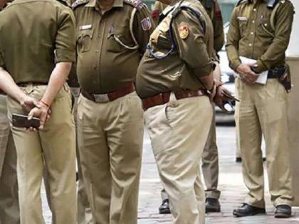 upsc aspirant girl of lakimpur kheri, uttar pradesh alleged that Police broke into her house and beat her up | 'पोलिसांनी रात्री घरात घुसून मारहाण केली'; UPSC ची तयारी करणाऱ्या तरुणीचा आरोप