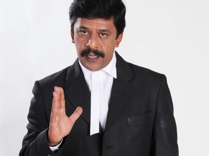 Upendra limaye will play advocate roll in marathi movie akrandan | उपेंद्र दिसणार वकिलाच्या भूमिकेत, वाचा सविस्तर
