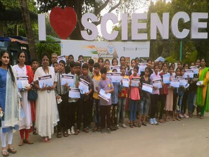 Training of 36 students from Uran-Panvel in Astronomy Camp: An initiative of Pratham Education Foundation | खगोलशास्त्र कॅम्पमध्ये उरण- पनवेलमधील ३६ विद्यार्थ्यांना प्रशिक्षण : प्रथम एज्युकेशन फाउंडेशनचा उपक्रम