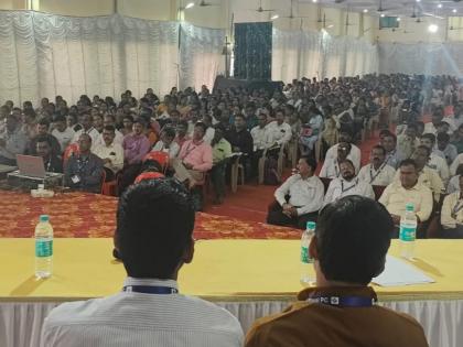 Training camp for 1200 officers employees in Uran Assembly Constituency | उरण विधानसभा मतदारसंघात १२०० अधिकारी, कर्मचाऱ्यांसाठी प्रशिक्षण शिबीर 