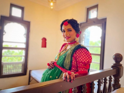 marathi actress youtuber urmila nimbalkar share her baby's first photo on social media | उर्मिला निंबाळकरने शेअर केला बाळाचा पहिला फोटो; म्हणाली...