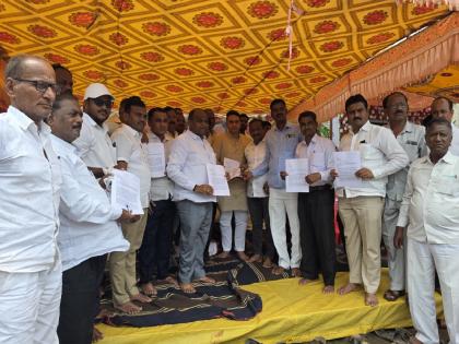 Signatures petition for renaming Urun Ishwarpur Sangli MLA Satyajit Deshmukh supports chain hunger strike | Sangli: उरूण ईश्वरपूर नामांतरासाठी सह्यांचे निवेदन, साखळी उपोषणाला आमदार सत्यजित देशमुख यांचा पाठिंबा