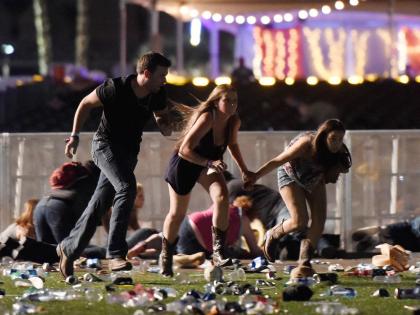 There is no connection with the fierce firing that occurred in Las Vegas - FBI | लास वेगासमध्ये झालेल्या अंदाधुंद गोळीबाराचा इसिसशी काही संबंध नाही - एफबीआय