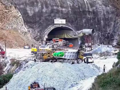 Uttarkashi Tunnel Accident : Big update on the workers trapped in the tunnel in Uttarkashi, if not 40 workers are trapped | बोगद्यात अडकलेल्या कामगारांबाबत मोठी अपडेट, ४० नाही तर एवढे कामगार आहेत अडकून 