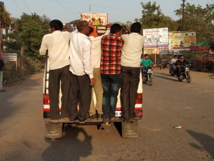 Transportation Week in Shahada | शहाद्यात वाहतूक सप्ताहाचा फज्जा